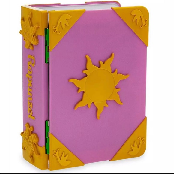 Disney Parks Tangled Princess Rapunzel Flynn Pascal Storybook Castle Playset NEW - Picture 5 of 5